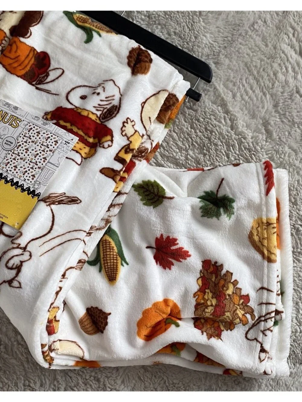 Peanuts Snoopy Fall Autumn Throw Blanket Charlie Lucy Franklin 50” X 70” NEW